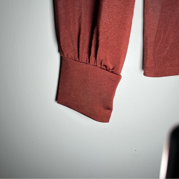 Express Long sleeve Blouse - Picture 9 of 13